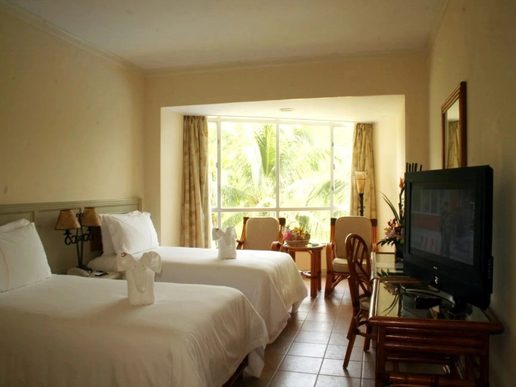 Resort Golden Palm
