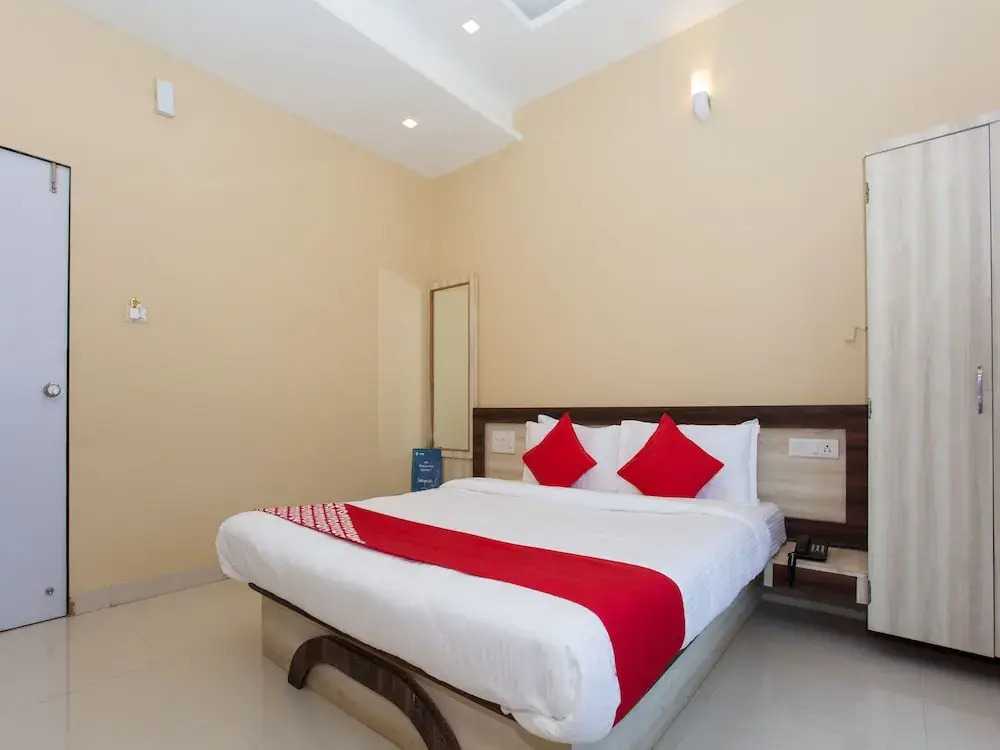 OYO 12938 Hotel Matoshree