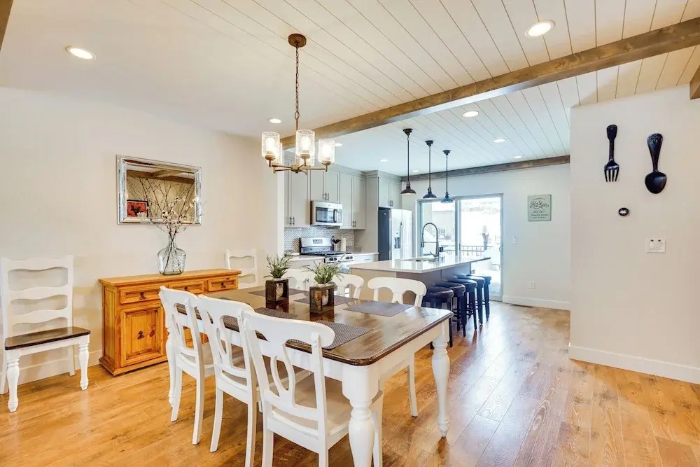 Spacious Townhome about 7 Mi to Deer Valley Resort!