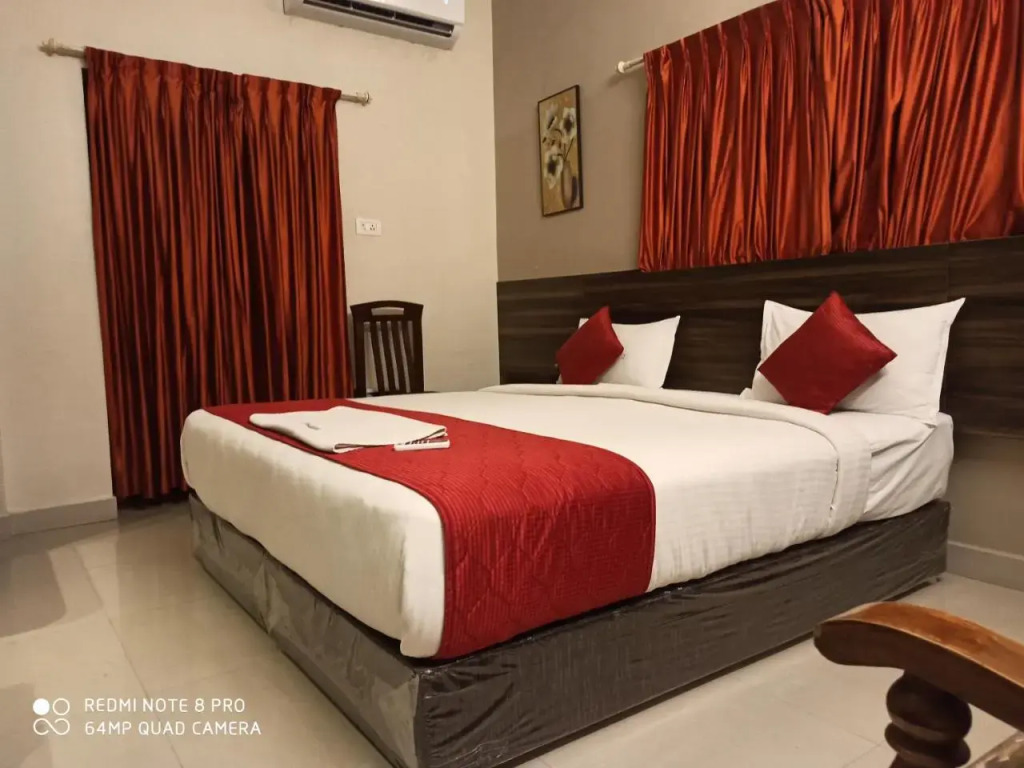 Hotel I-Way Residency Perungudi