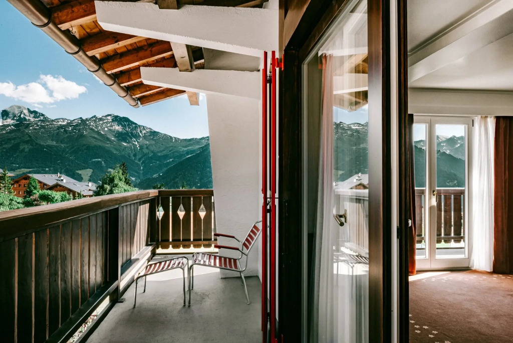 Experimental Chalet Verbier