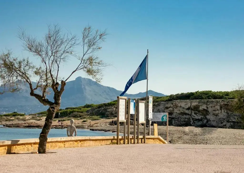 VILLA BAULÓ - moderna villa con piscina y vistas al mar en Can Picafort