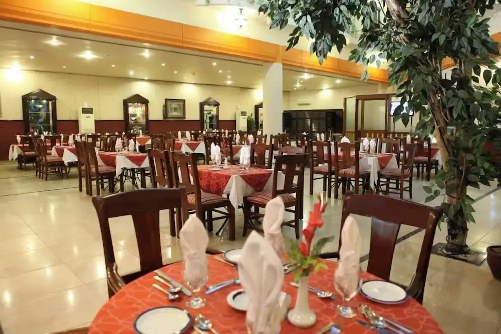 Carlton Resort Hotel & Club