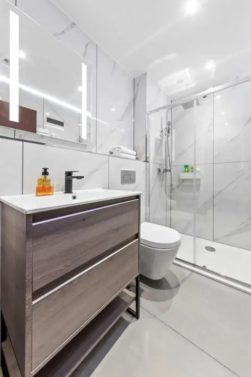 Luxury Studio Suite Near Euston Central London