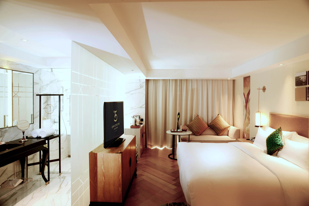 LN Hotel Five