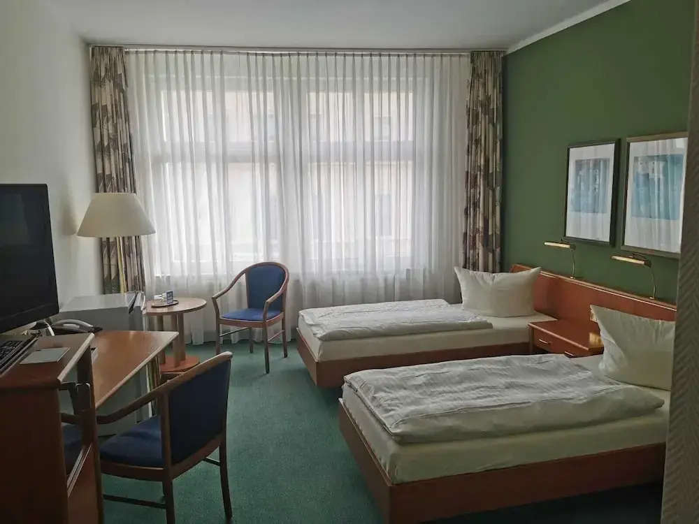 KHGM Kaiserhof Hotel GmbH