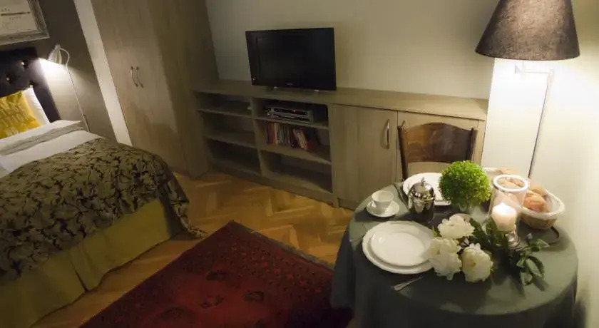 Golden Stars Deluxe Budapest Apartment