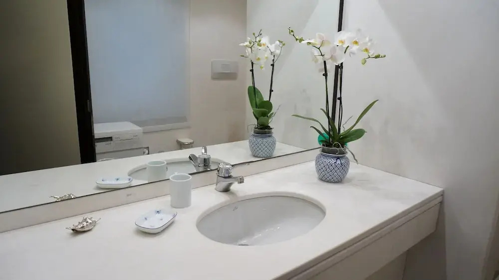 Trifora apartment