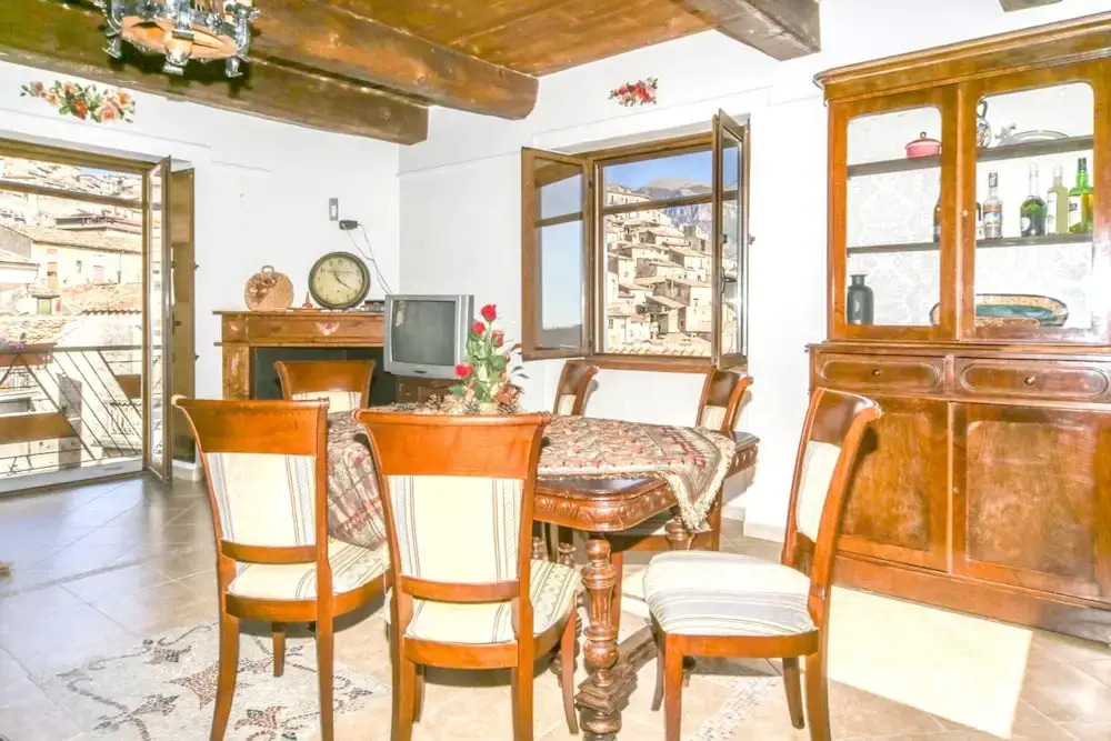 Apartment With 4 Bedrooms in Morano Calabro, With Wonderful Mountain View, Balcony and Wifi