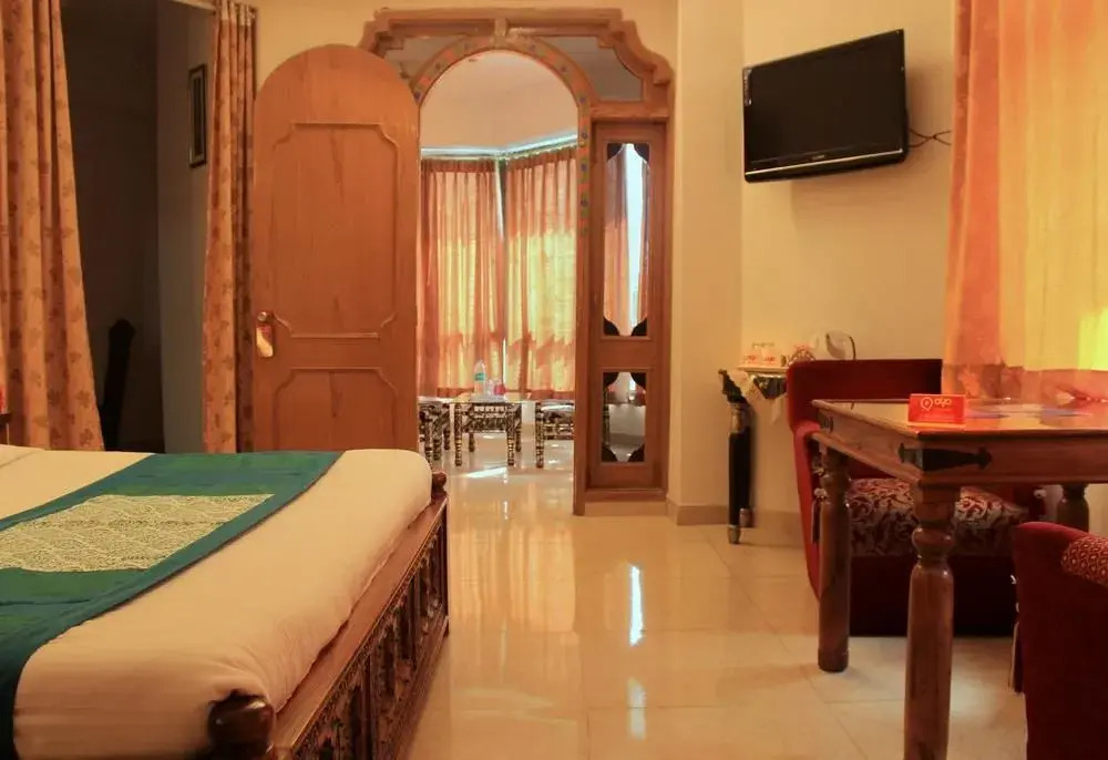 OYO 1592 Hotel Empire palace