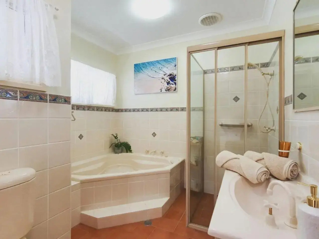 Pelican Beach House - 50m from inlet & playground