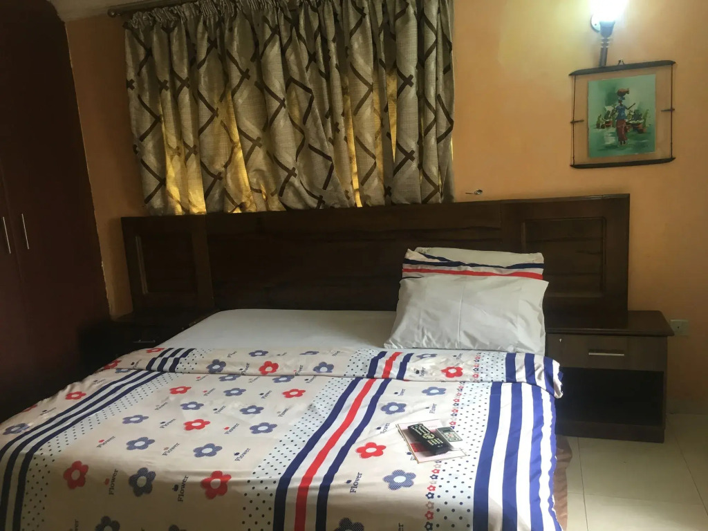 Hymax Grace Hotel and Suites