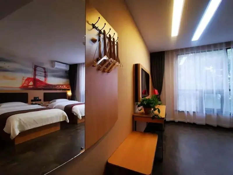 Thank Inn Hotel Shanxi Weinan Huayin City Huashan Scenic Yuquan Road
