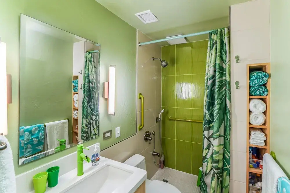 Kona Bali Kai 317 - Oceanfront 2 Bedroom Condo by RedAwning