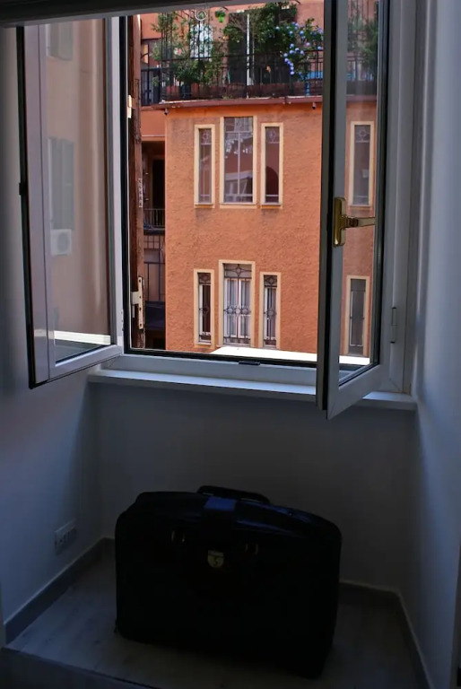 Empire Suites