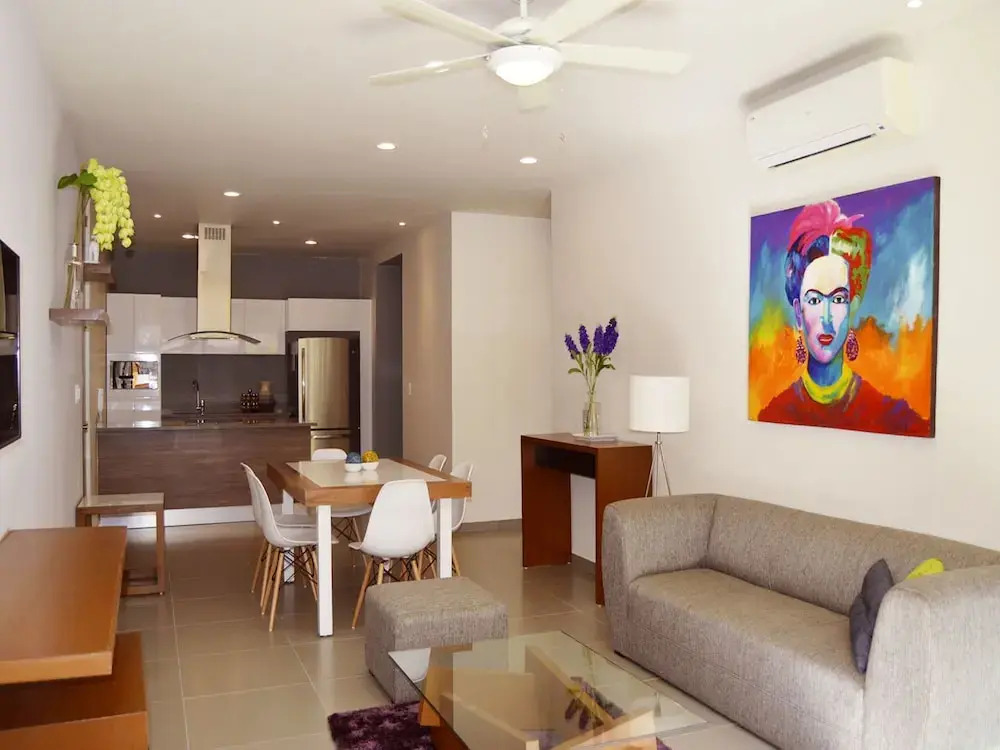 Lunada Apartments