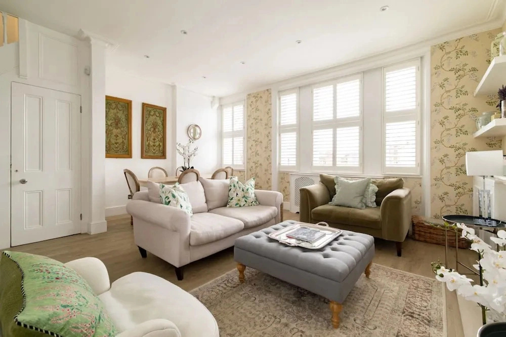 The Montagu 2 Bedroom With Terrace in Kensington
