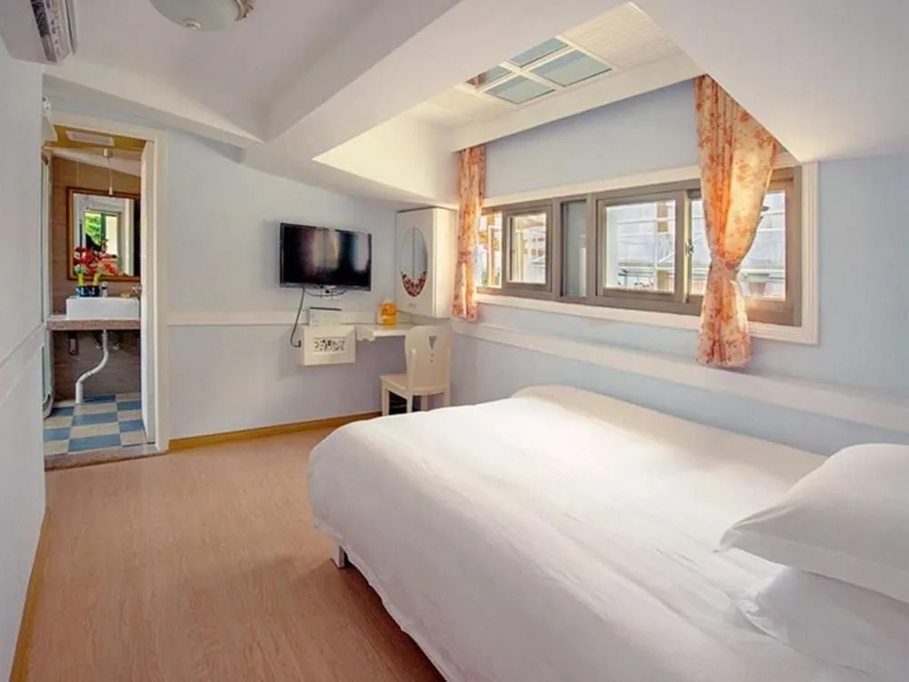 Xiamen Gulangyu Sunshine Dora's House