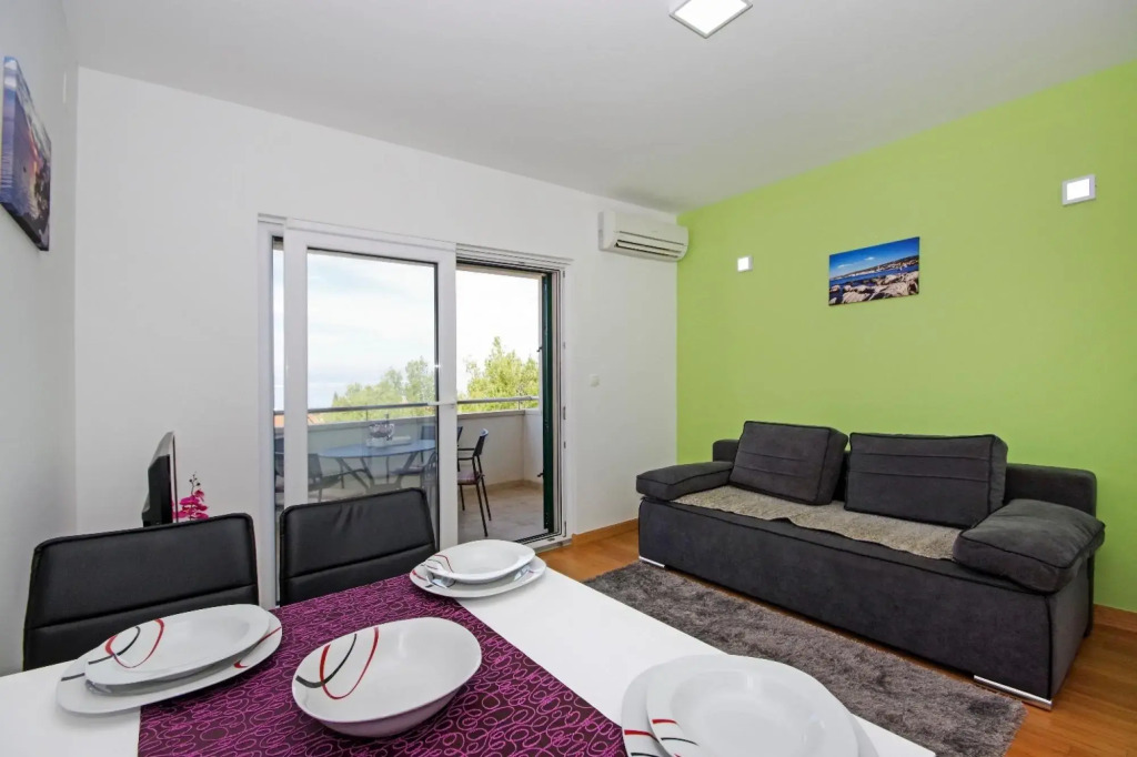 Brki - 350 m from beach - A2 Stanko (4+1)