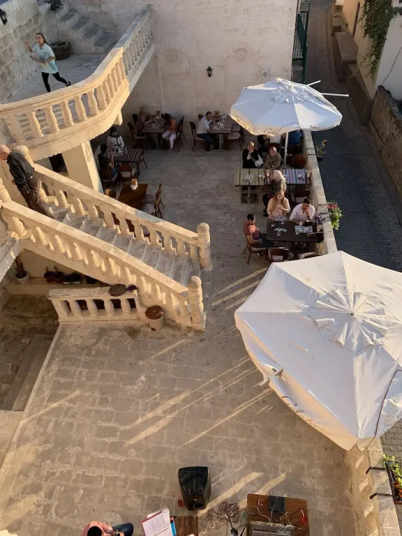 Midyat Beyaz Konak