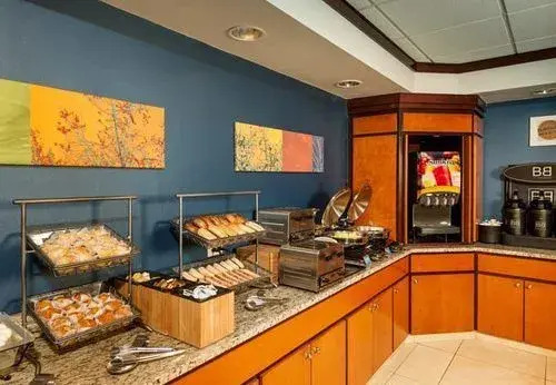 Fairfield Inn & Suites Brunswick Freeport