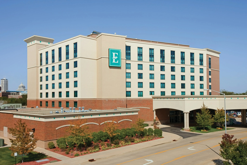 Embassy Suites by Hilton E Peoria Riverfront Conf Center