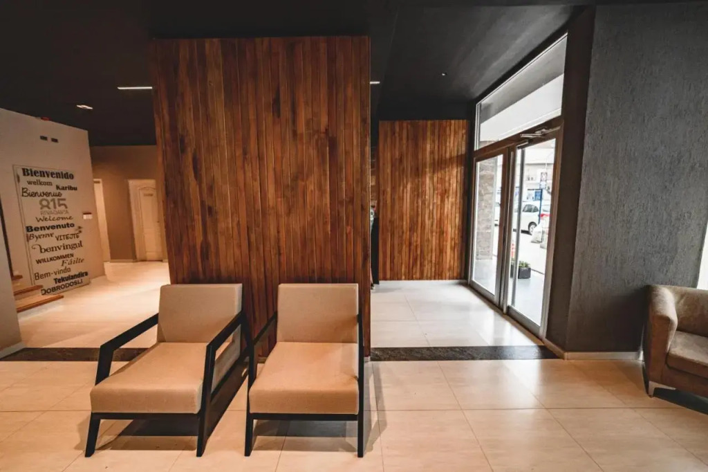 Apart Hotel Rivadavia 815