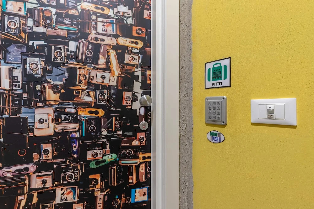 Code Rent A Room
