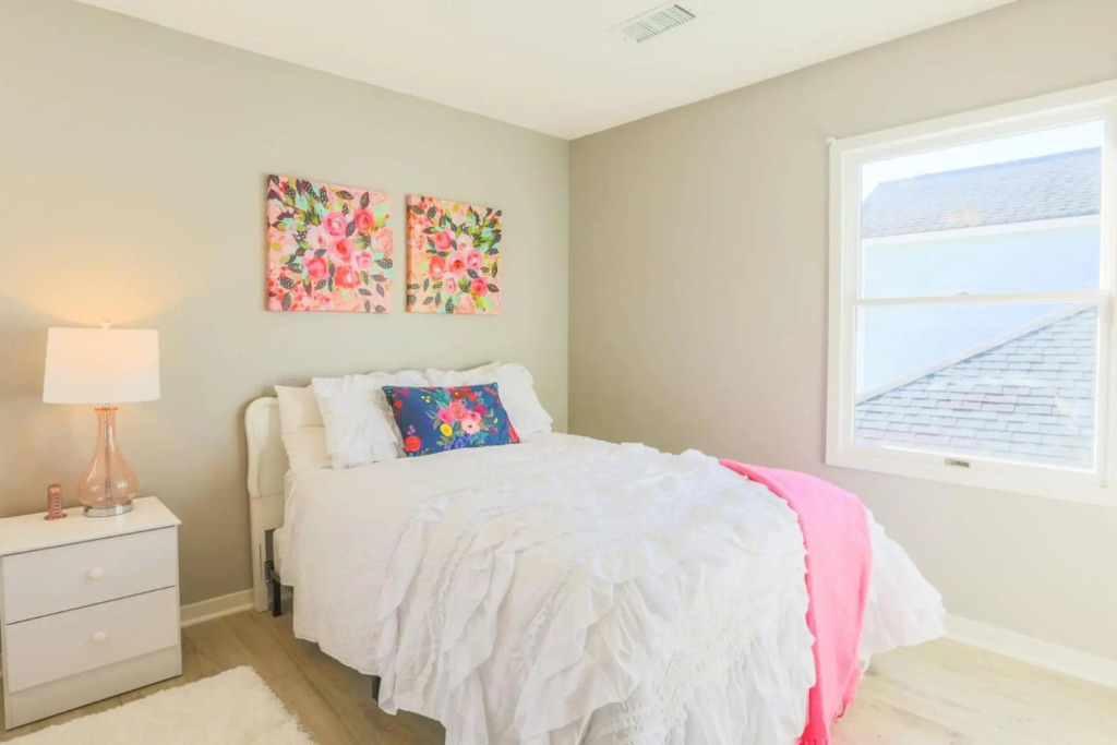The Coastal Cottage
