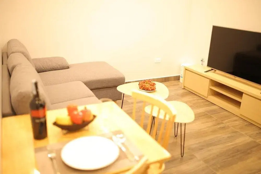 Gold Apartment