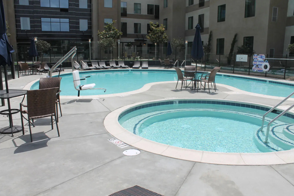 Holiday Inn Carlsbad by IHG