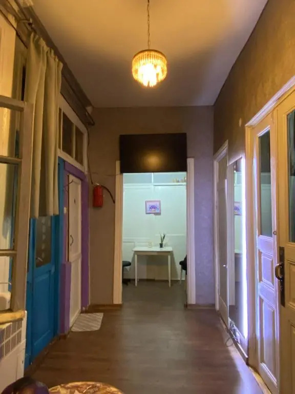 Traveler Hostel