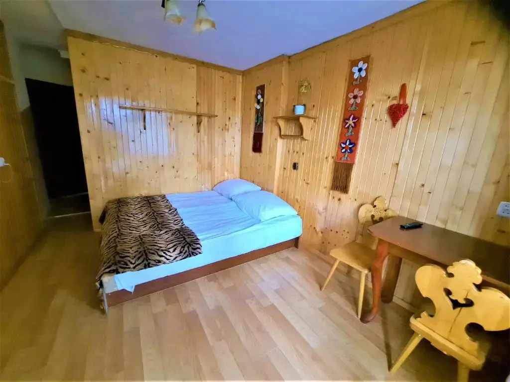 "Harnaś" Ząb-Bustryk