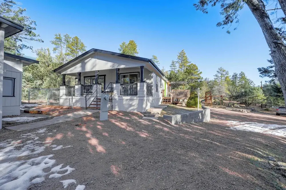 Mtn Views + Playground: Family-friendly Pine Cabin