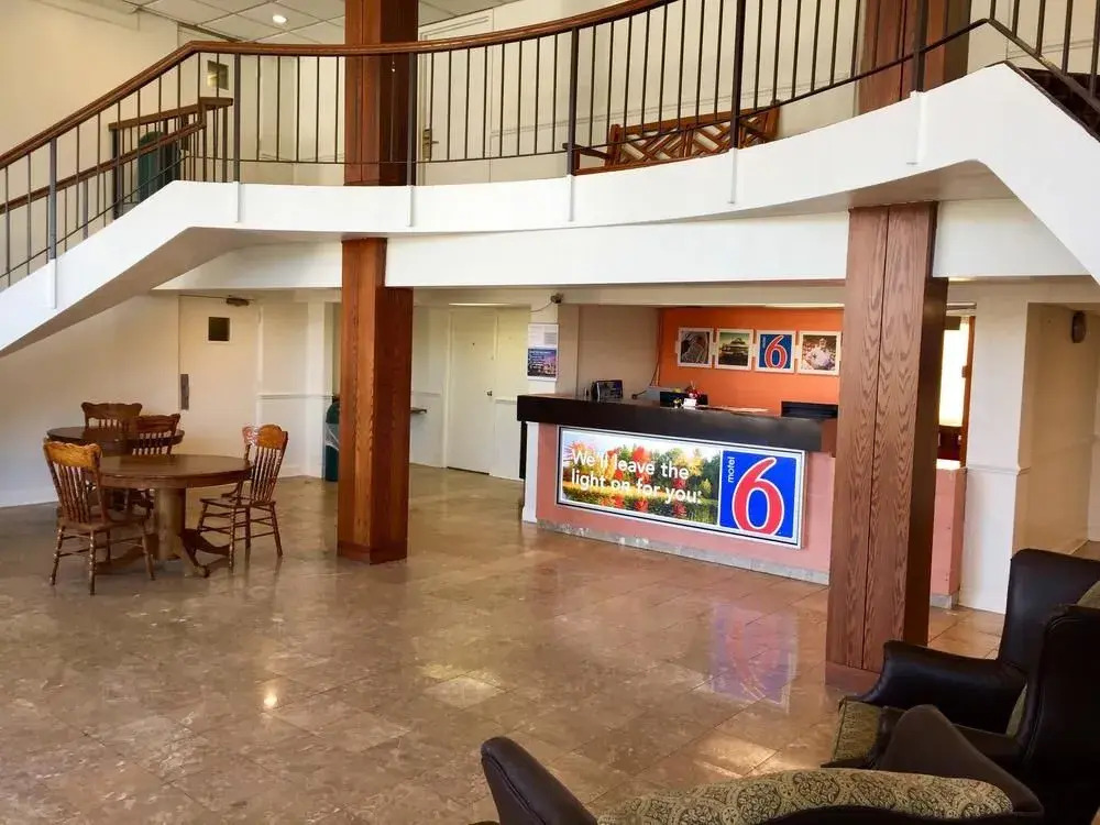 City Studios Inn And Suites