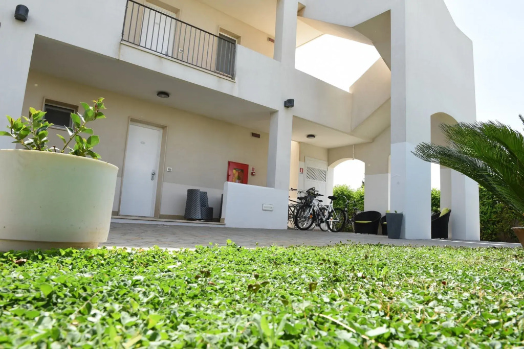 Donnosanto Residence Torre Santa Sabina