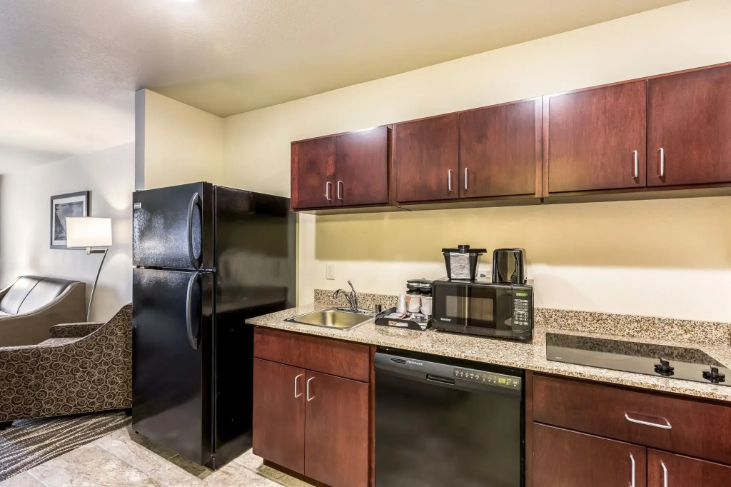 Cobblestone Inn & Suites - Menomonie/UW-Stout