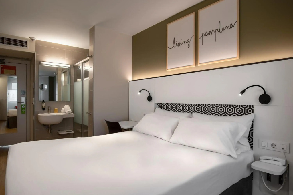 Hotel Bed4U Pamplona