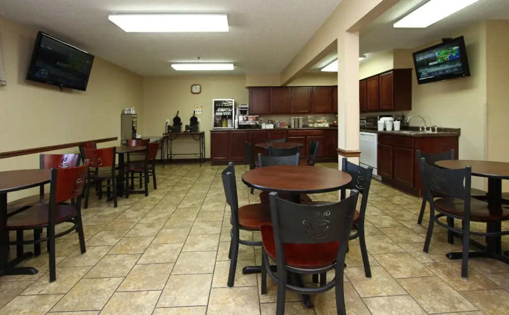 New Victorian Inn & Suites Kearney