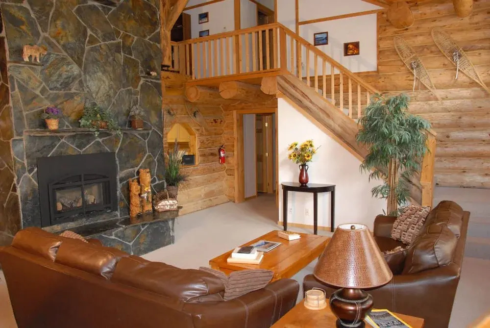 Bear Paw Lodge