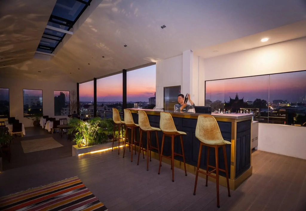 Lao Poet Hotel