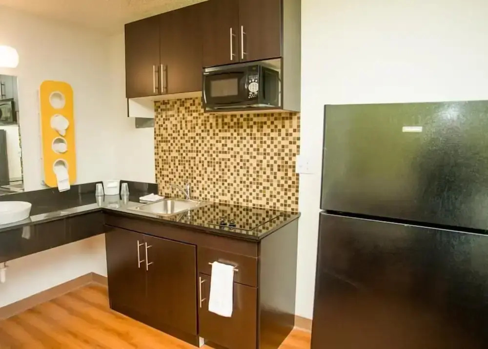 Inn And Suites Palestine