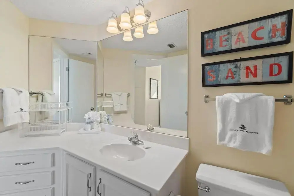 Pelican Pointe 1203