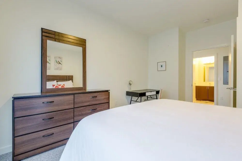 Peachtree Apartments by Avalon Suites