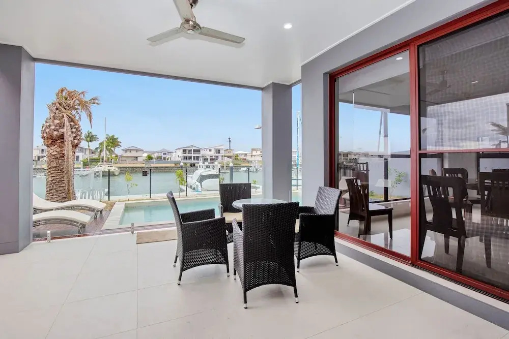 Hope Island Beautiful Chinese Style Villa Qhi007