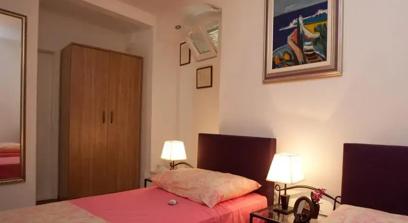 Apartments Freska