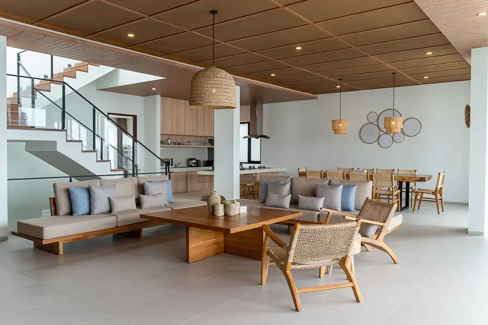 Sunrise City View Villa 9 Bedrooms With a Private Swimming Pool and a Billiard Table