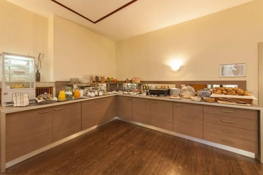 Palm Premium Hotel & Apartments