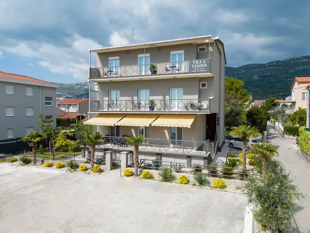 Lovely 1 Bedroom Apartment