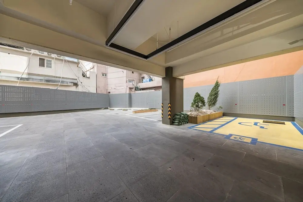 Theone Hotel